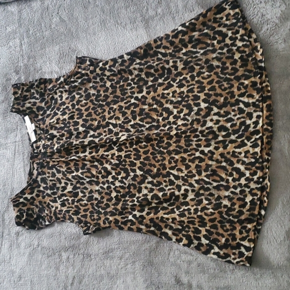 LOFT Leopard Print Flutter Sleeve Top - Picture 3 of 8